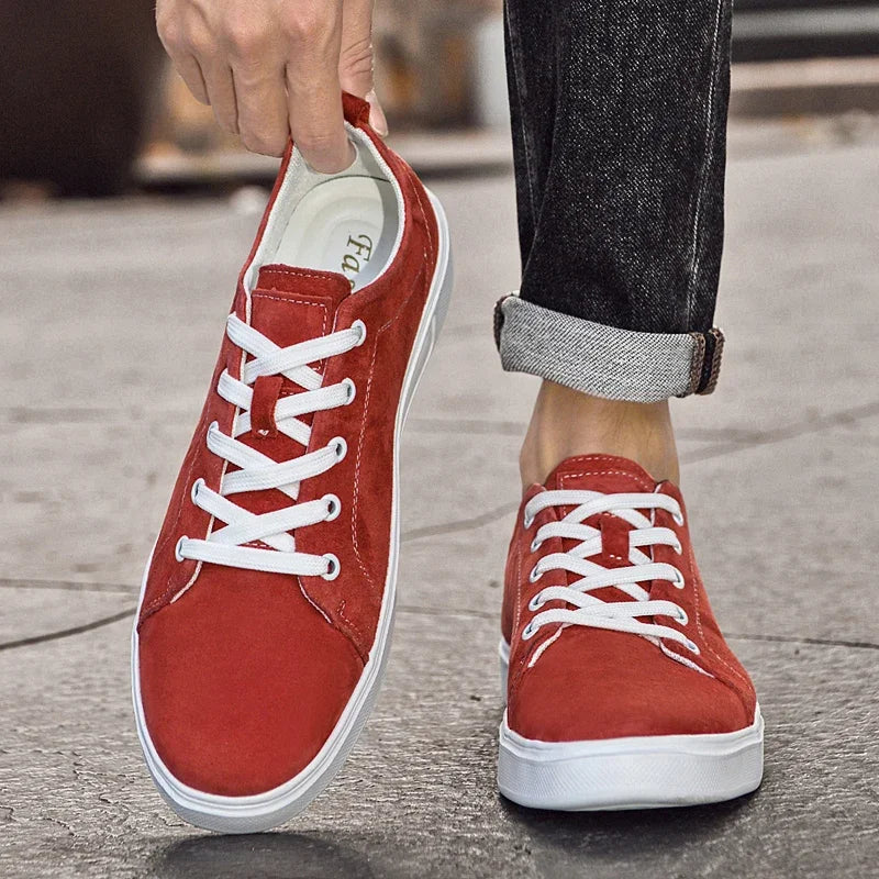 Veloure — Suede Low-Top Sneakers