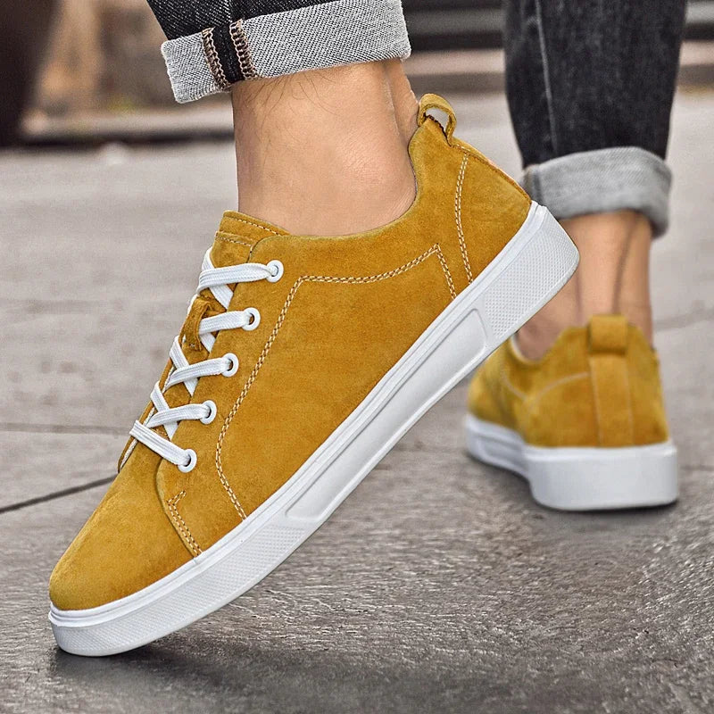 Veloure — Suede Low-Top Sneakers