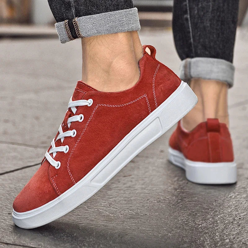 Veloure — Suede Low-Top Sneakers