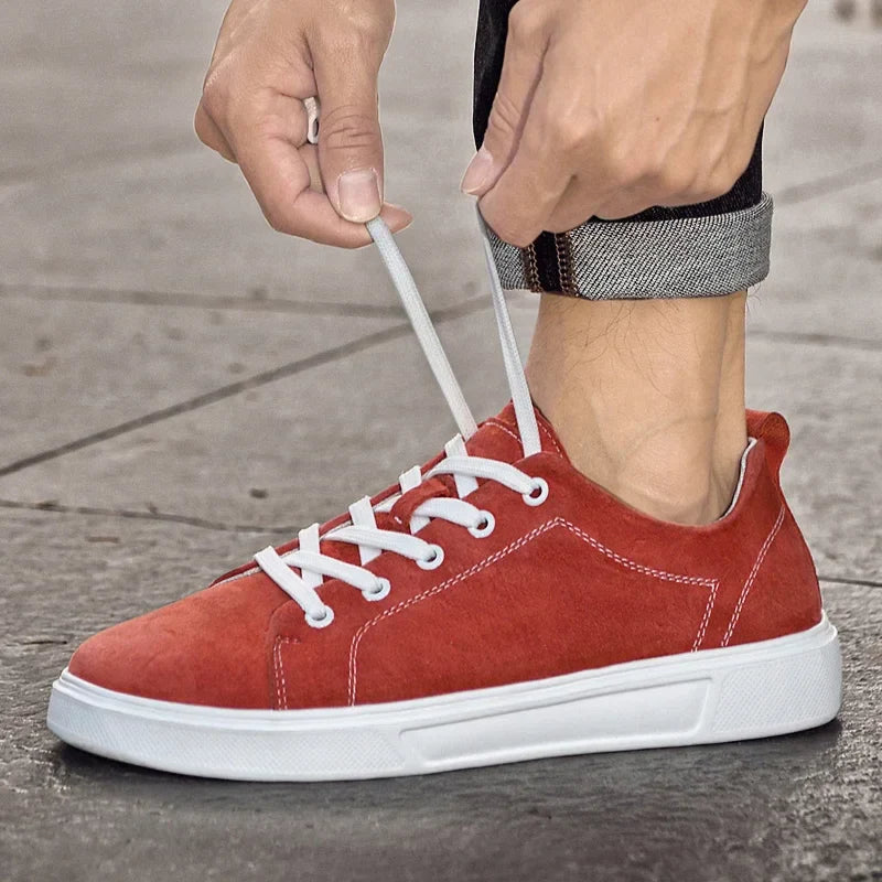 Veloure — Suede Low-Top Sneakers