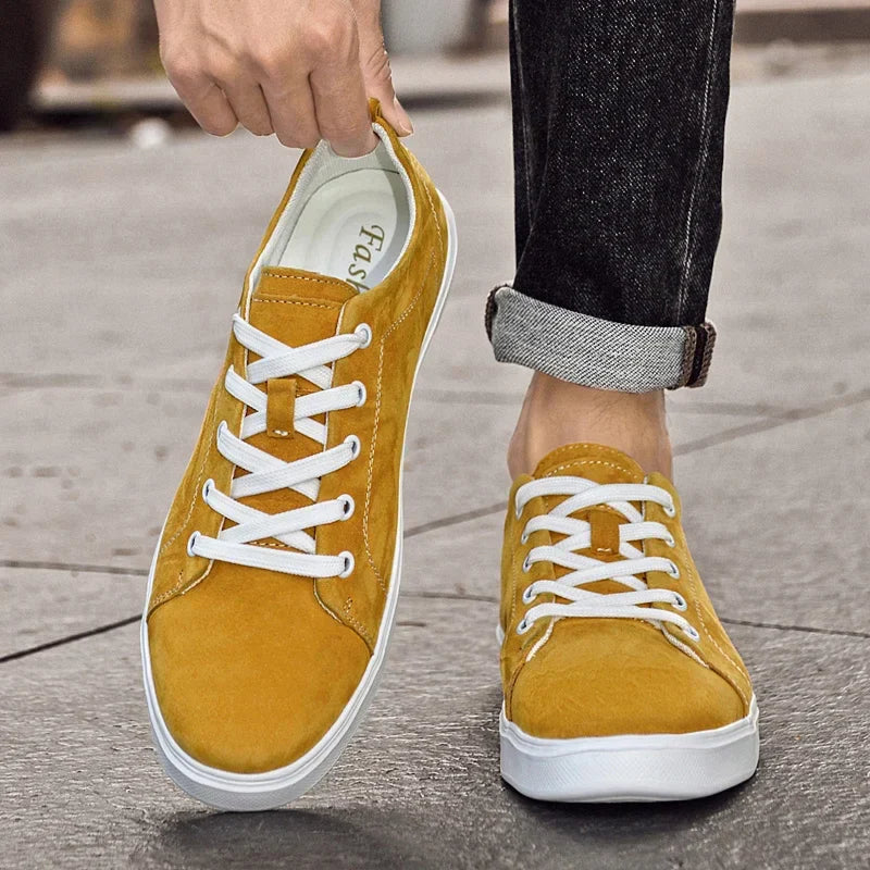 Veloure — Suede Low-Top Sneakers