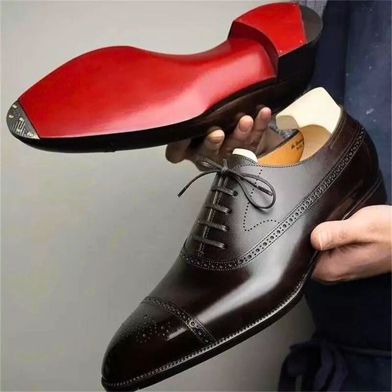 CARMINE — Lace-Up Classics