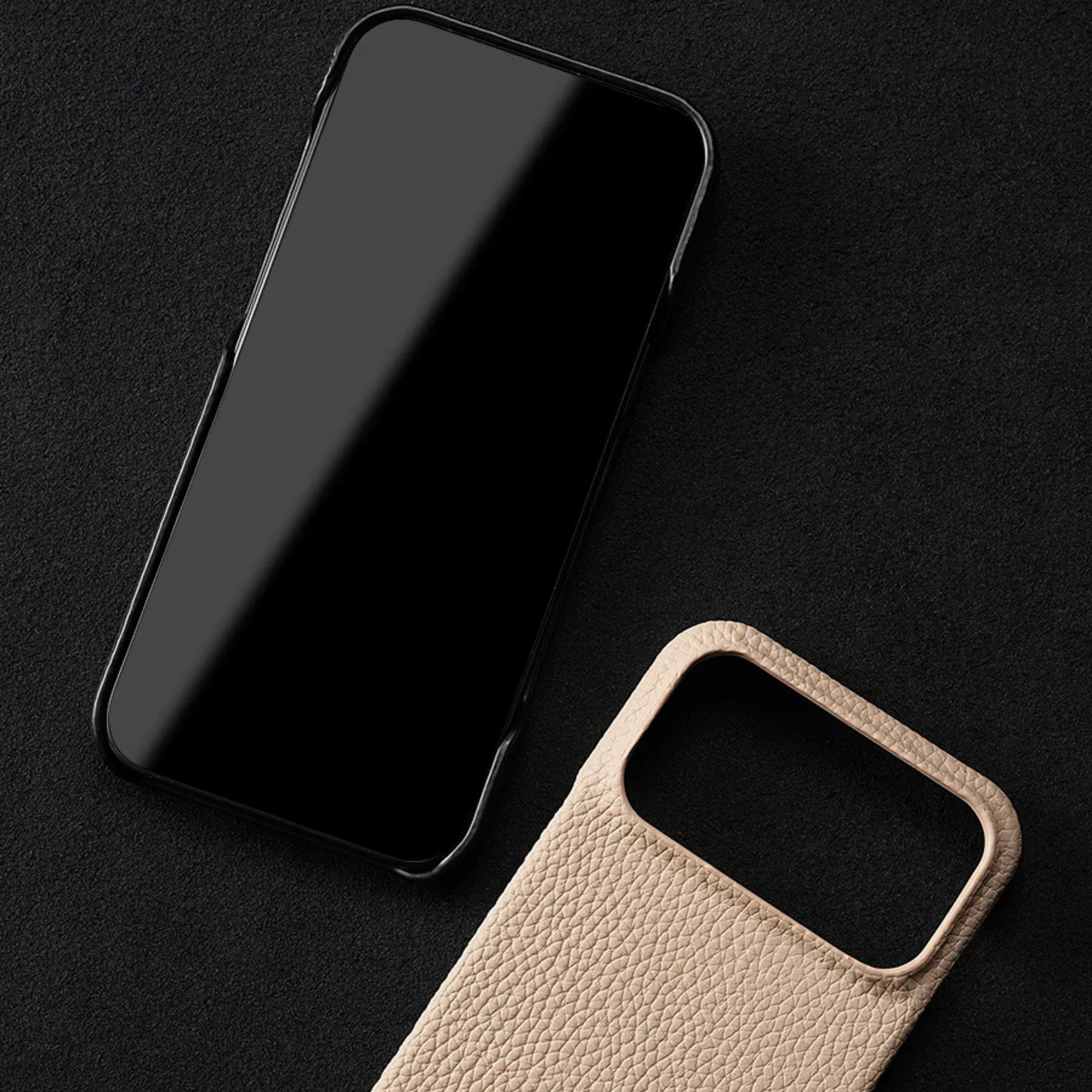 CALIBRA — Leather iPhone 17 Case