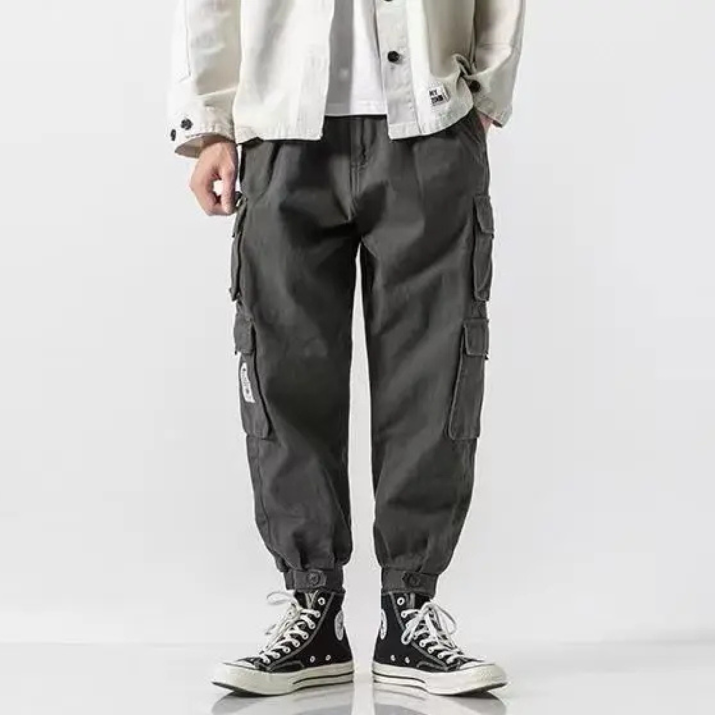 VERITON — Tapered Cargo Trousers