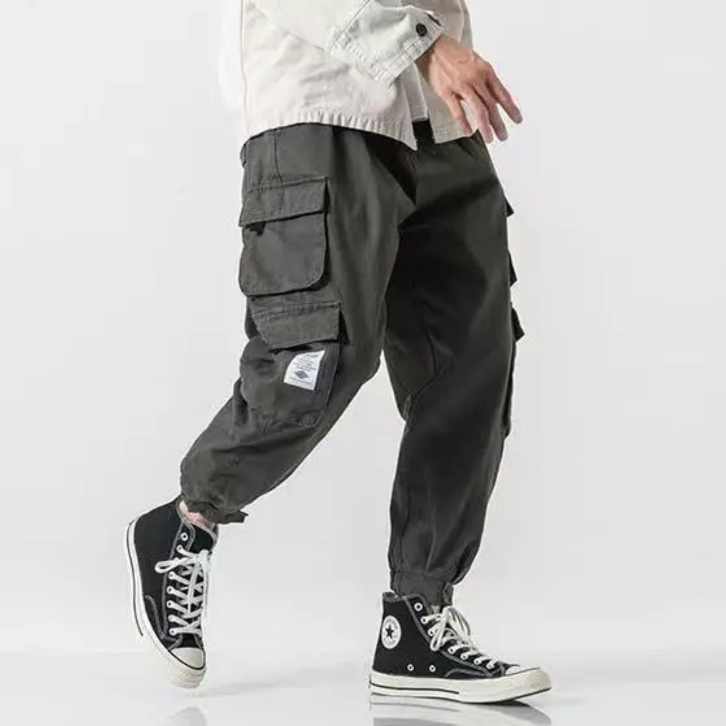 VERITON — Tapered Cargo Trousers