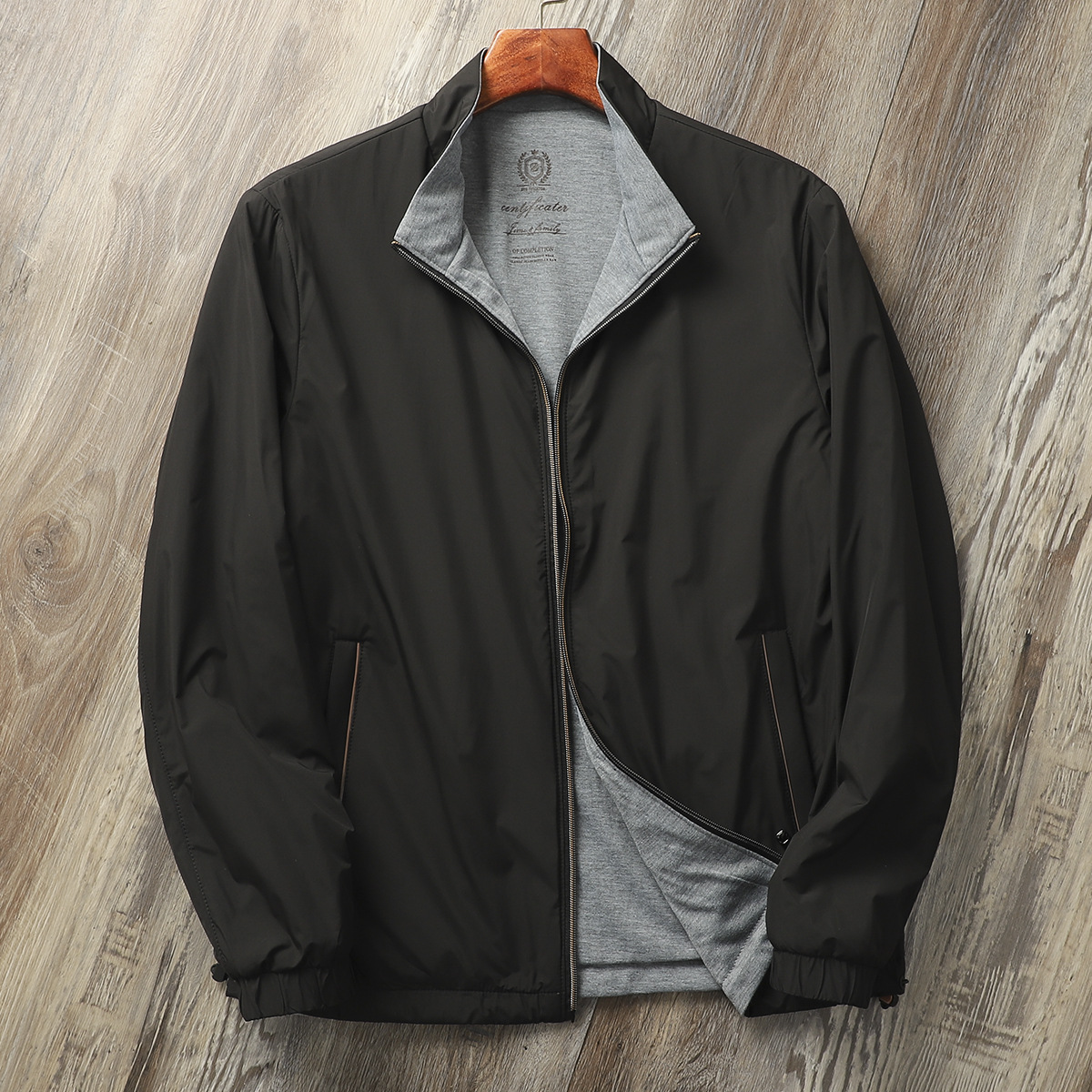 Verdello — Reversible Thermal Jacket