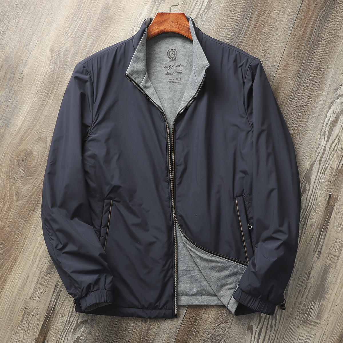 Verdello — Reversible Thermal Jacket