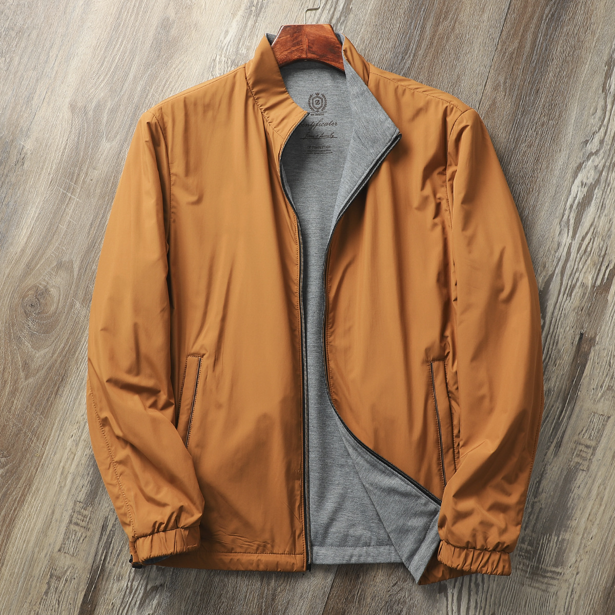 Verdello — Reversible Thermal Jacket