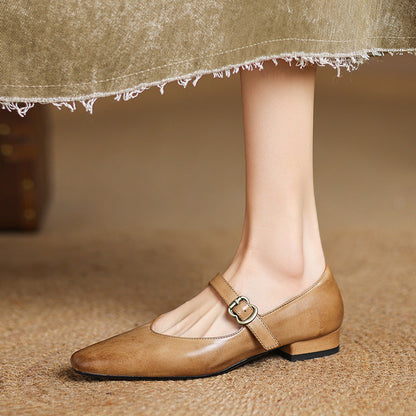 Velliera — Leather Mary Jane Pumps