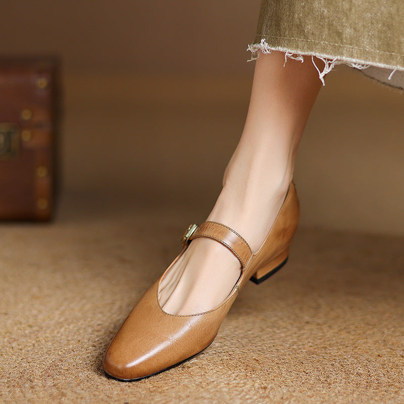 Avelia Graceful Leather Pumps