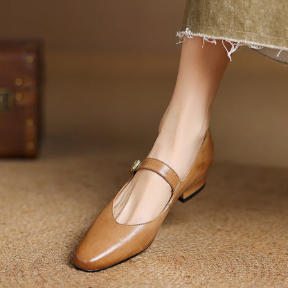 Avelia Graceful Leather Pumps
