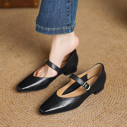 Velliera — Leather Mary Jane Pumps