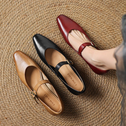 Avelia Graceful Leather Pumps