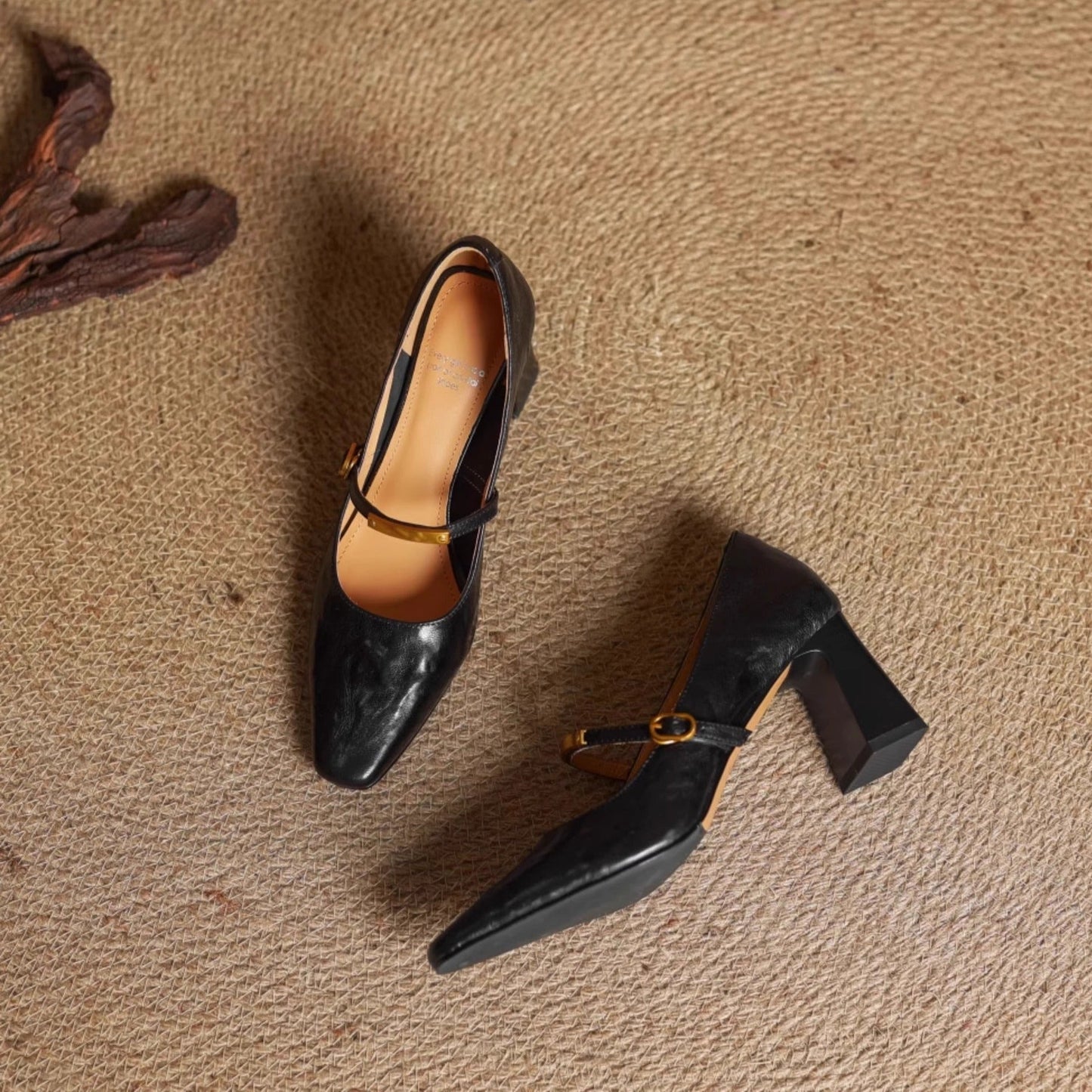Vellora - Structured Leather Pumps