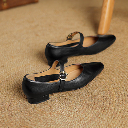 Avelia Graceful Leather Pumps
