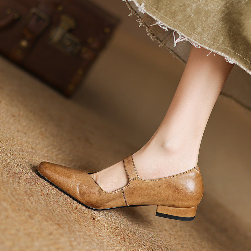 Avelia Graceful Leather Pumps