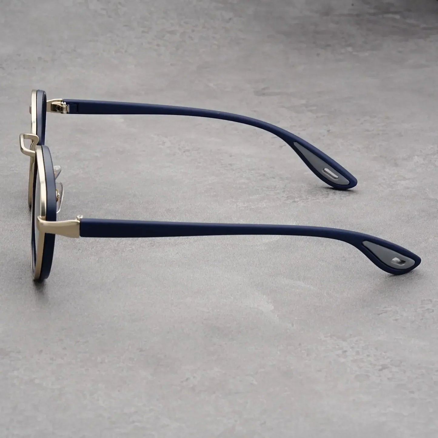 AURIC HALO — Round-Lens Sunglasses