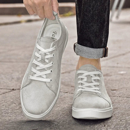 Veloure — Suede Low-Top Sneakers