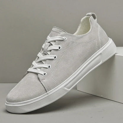 Veloure — Suede Low-Top Sneakers