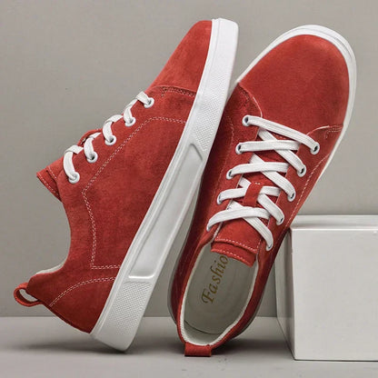 Veloure — Suede Low-Top Sneakers