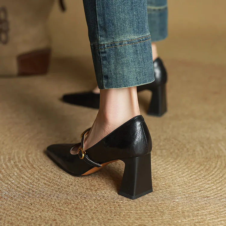Vellora - Structured Leather Pumps