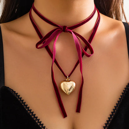 Lysara - Enchanted Heart Necklace