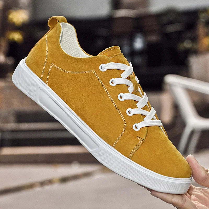 Veloure — Suede Low-Top Sneakers