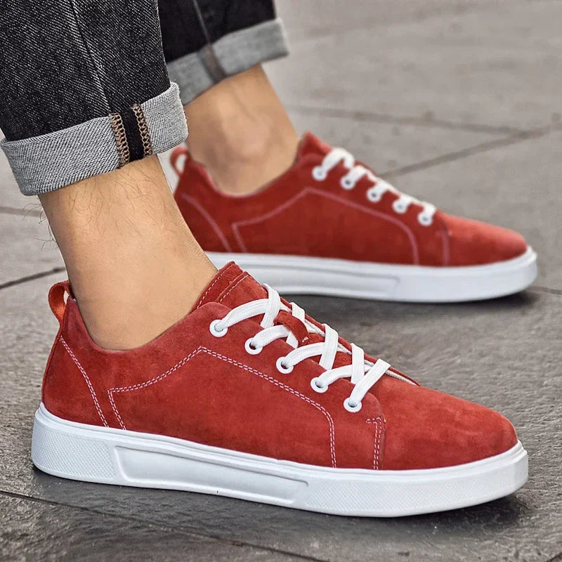Veloure — Suede Low-Top Sneakers