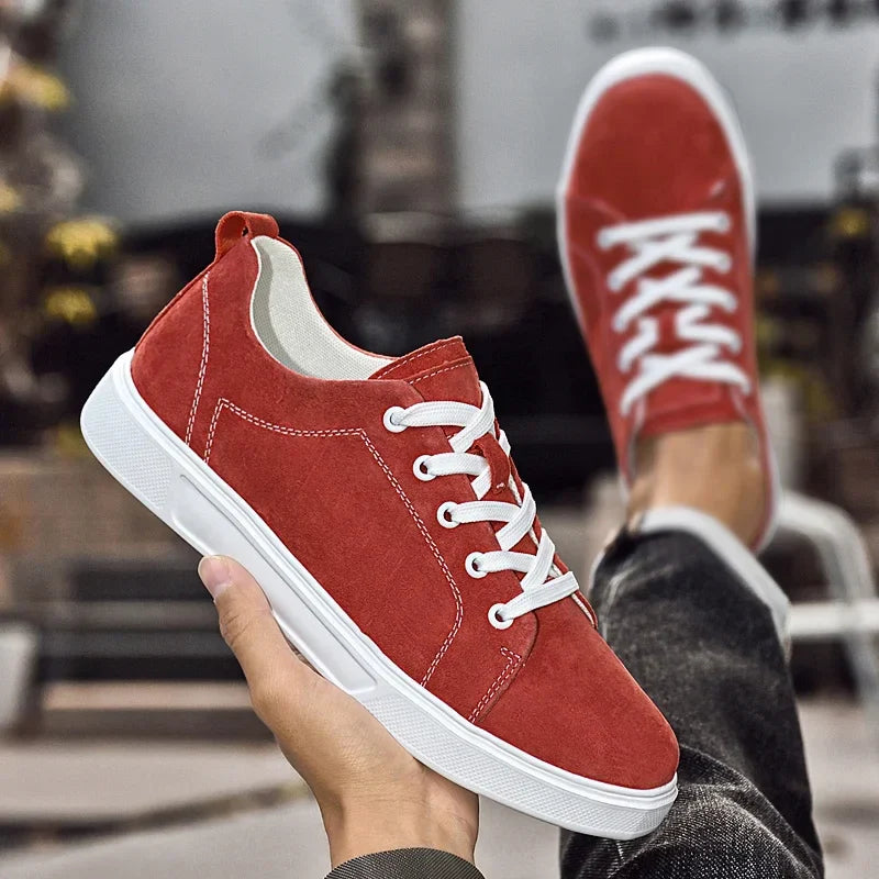 Veloure — Suede Low-Top Sneakers