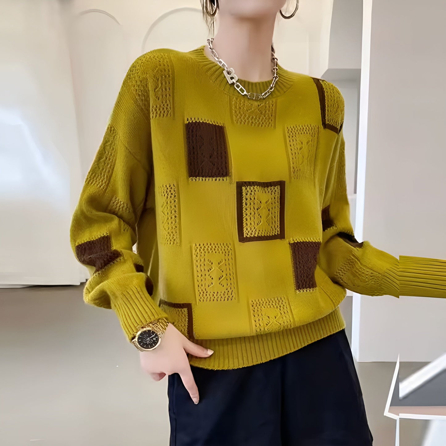 Elara - Timeless Knit Elegance