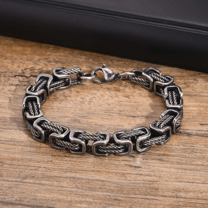 AURIX — Forged Chain Cuff