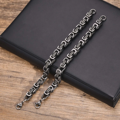 AURIX — Forged Chain Cuff